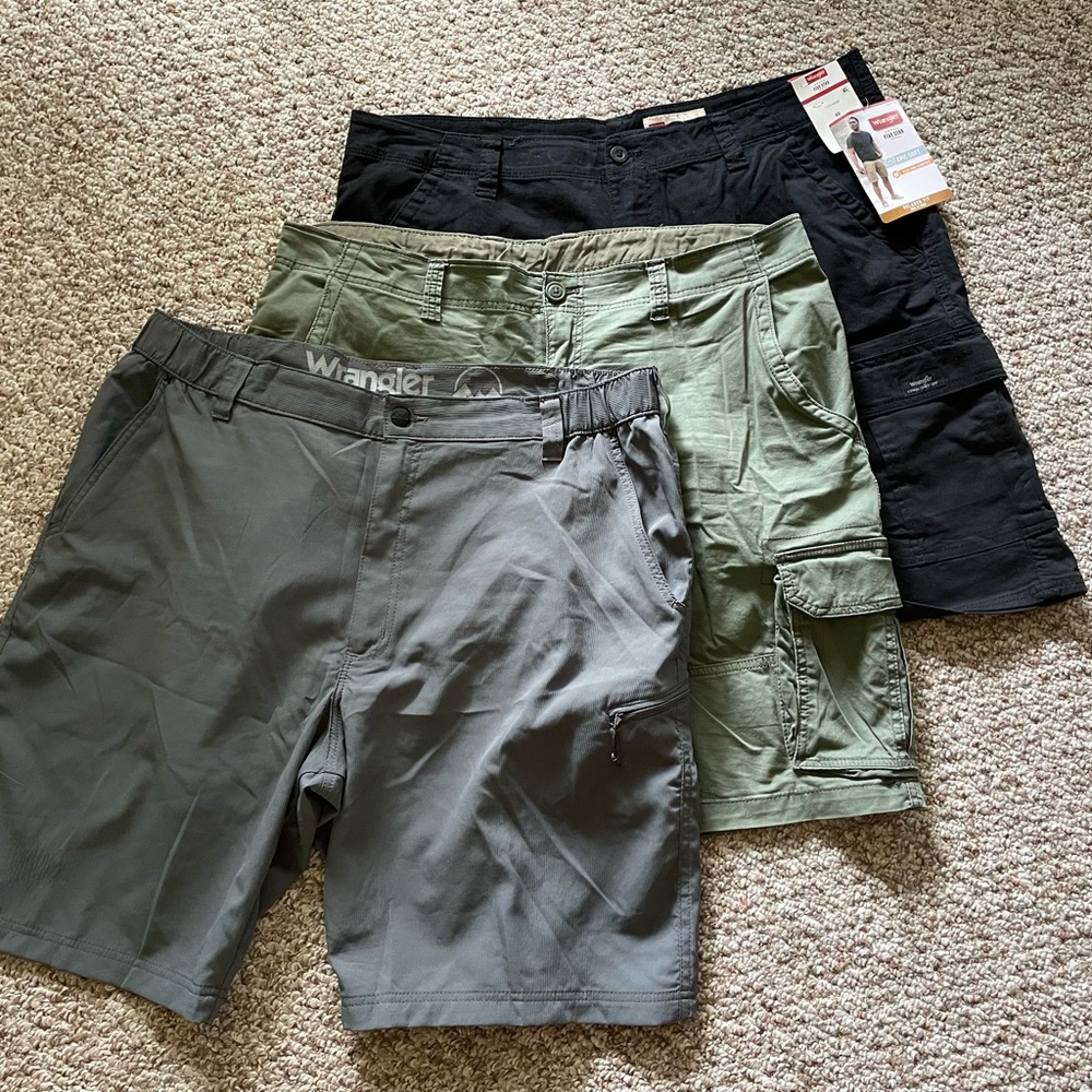 Bundle of 3 pair men’s 40 waist shorts